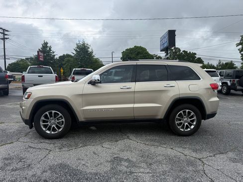 Used 2014 Jeep Grand Cherokee Limited w/ Luxury Group II RWD image 4