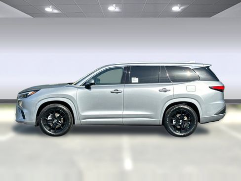 New 2026 Lexus TX 350 AWD image 2