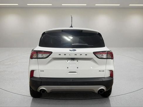 Used 2021 Ford Escape SE image 4
