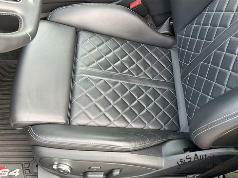 Used 2018 Audi S4 Premium Plus image 25