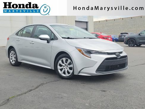 Used 2024 Toyota Corolla LE FWD image 1