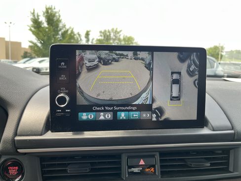 Certified 2024 Honda Pilot Elite image 31