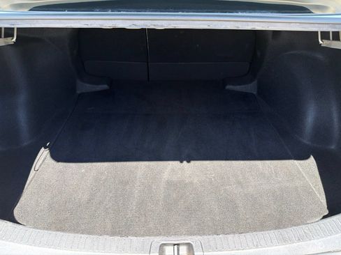 Used 2024 Toyota Corolla LE FWD image 17