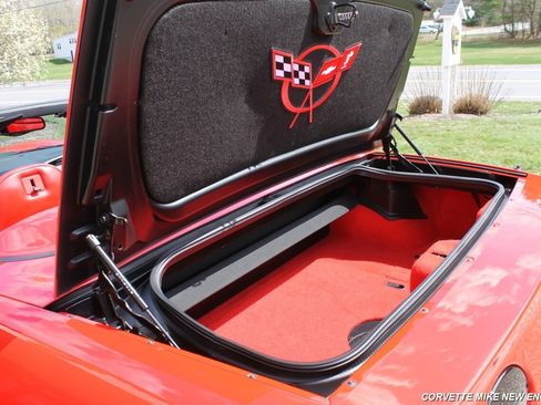 Used 2001 Chevrolet Corvette Convertible w/ Preferred Equipment Group2 RWD image 37