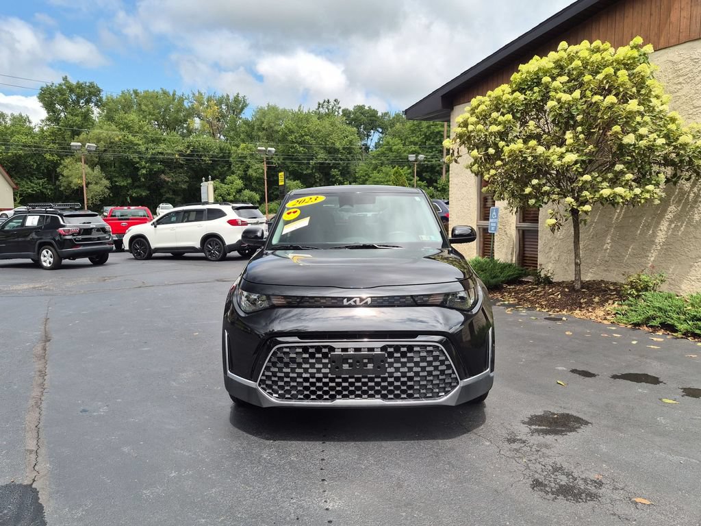 Used 2023 Kia Soul EX FWD image 2