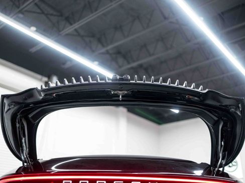 Used 2020 Porsche 911 Carrera 4S AWD/4WD image 79