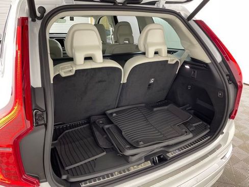 Used 2025 Volvo XC90 T8 Plus w/ Protection Package Premier AWD/4WD image 39