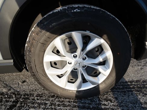 Certified 2025 Honda CR-V LX image 29