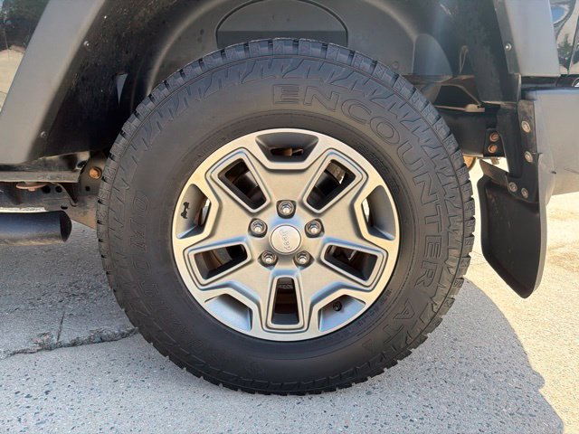 Used 2014 Jeep Wrangler Rubicon w/ Power Convenience Group AWD/4WD image 9
