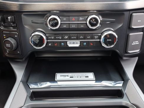 New 2026 Ford F250 Lariat w/ Black Appearance Package AWD/4WD image 10