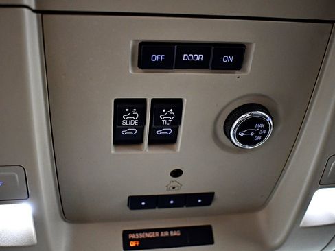 Used 2017 GMC Yukon XL Denali w/ Open Road Package image 38