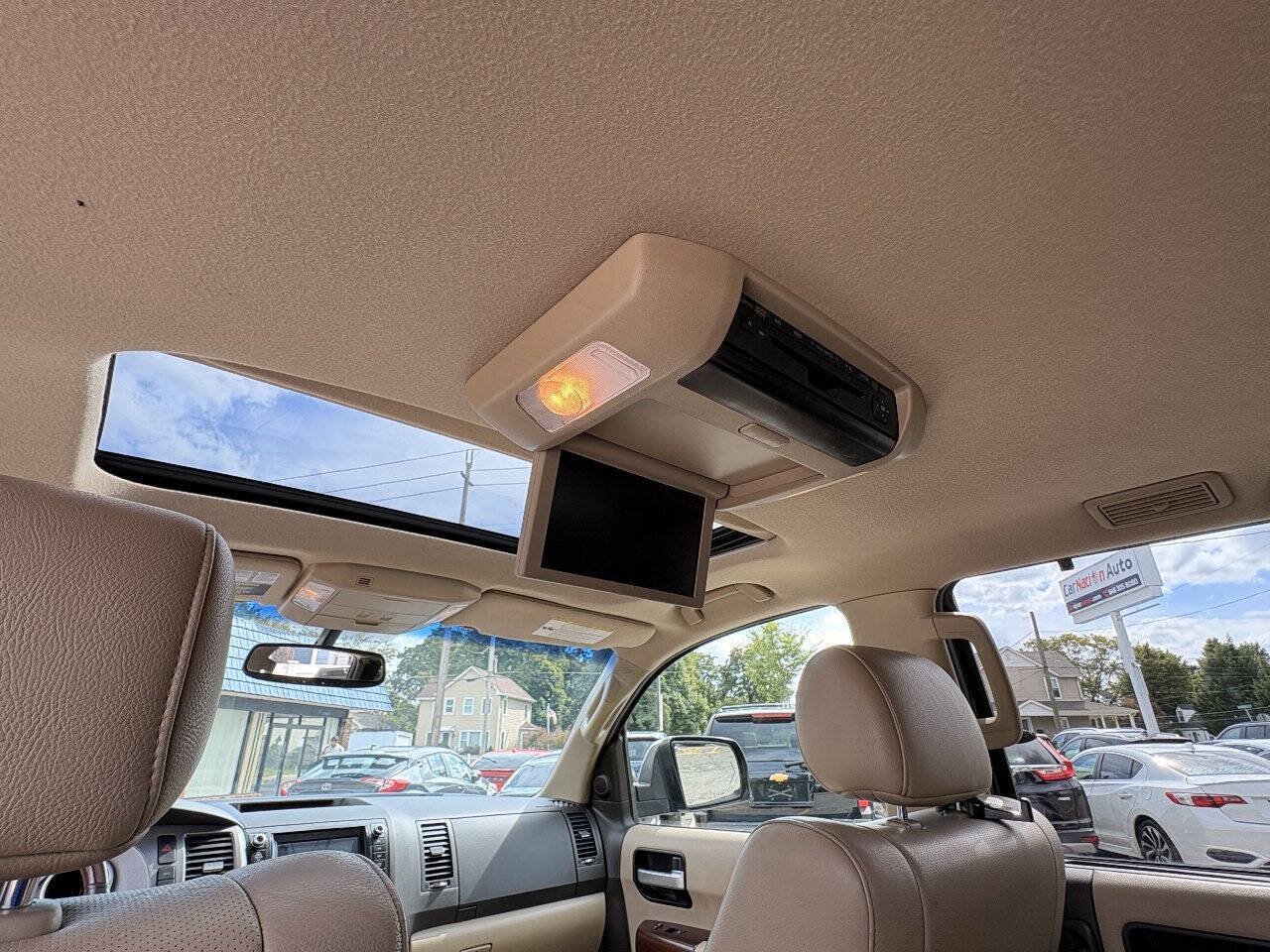 Used 2011 Toyota Sequoia Platinum AWD/4WD image 34
