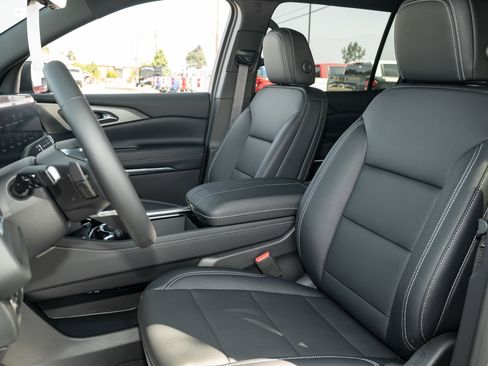 New 2026 Chevrolet Traverse LT w/ Driver Confidence Package image 14