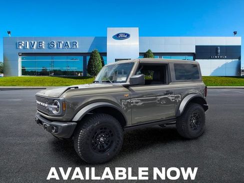 New 2026 Ford Bronco Badlands AWD/4WD image 3