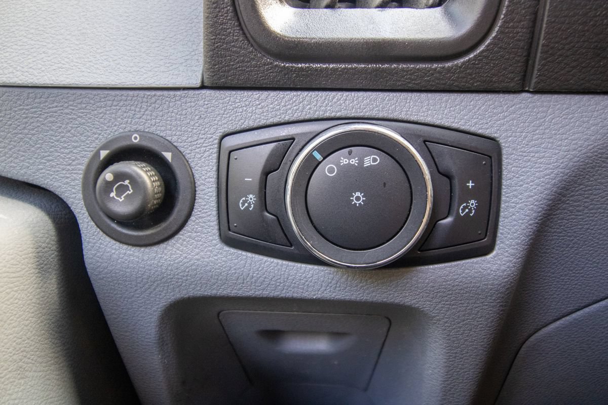Used 2019 Ford Transit 350 148 Medium Roof RWD image 29