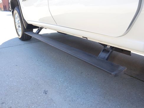 Used 2021 Chevrolet Silverado 2500 LTZ w/ LTZ Convenience Package image 12