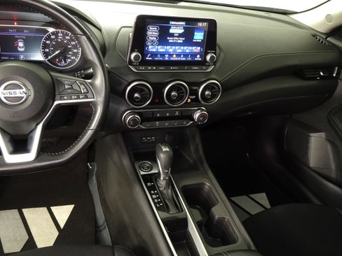 Certified 2023 Nissan Sentra SV image 35