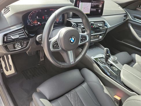 Used 2023 BMW 530i w/ M Sport Package RWD image 15