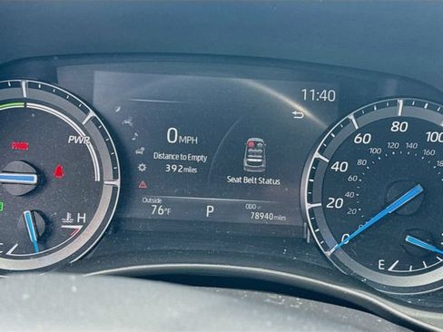 Used 2021 Toyota Highlander XLE AWD/4WD image 17
