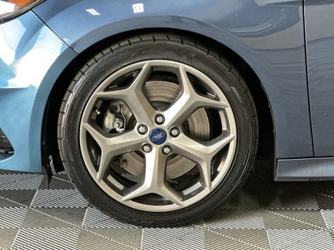 Used 2018 Ford Focus ST image 42