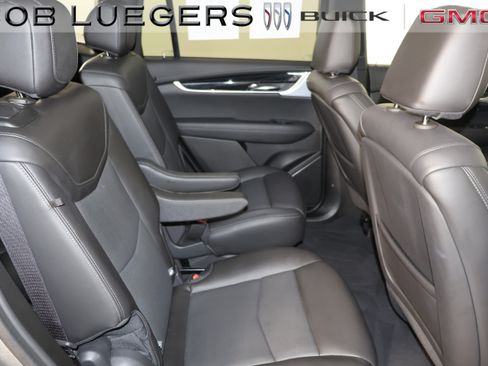 Certified 2025 Cadillac XT6 Premium Luxury FWD image 15