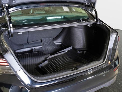 Used 2024 Honda Accord EX-L image 32