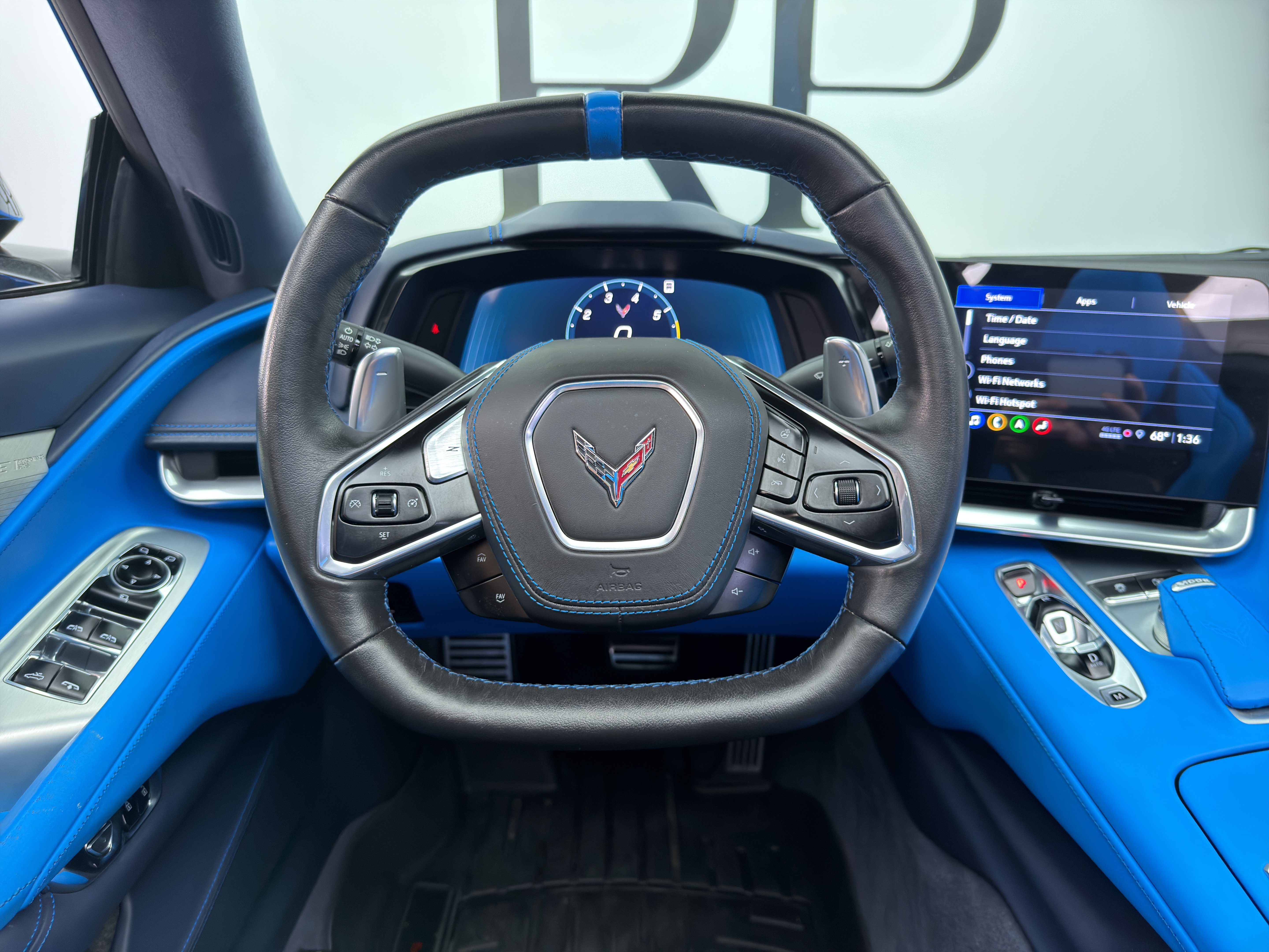 Used 2022 Chevrolet Corvette Stingray Premium Conv w/ Z51 Performance Package RWD image 26