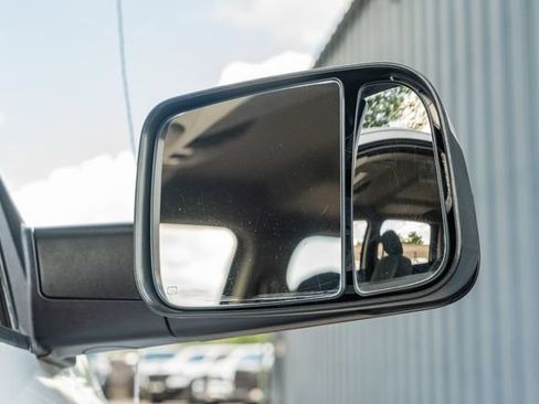 Used 2018 RAM 2500 Tradesman w/ Chrome Appearance Group AWD/4WD image 13