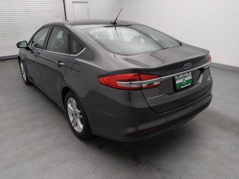 Used 2018 Ford Fusion SE w/ Fusion SE Technology Package image 5