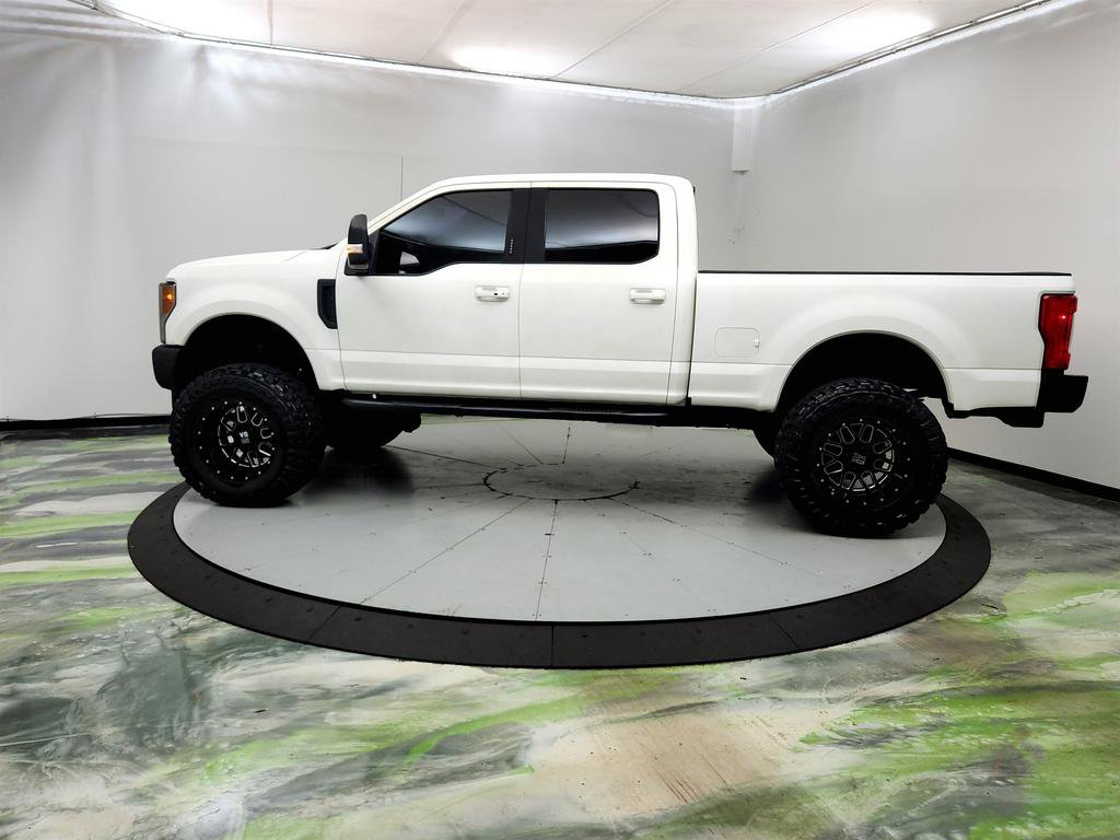 Used 2017 Ford F250 Lariat w/ Lariat Ultimate Package AWD/4WD image 8