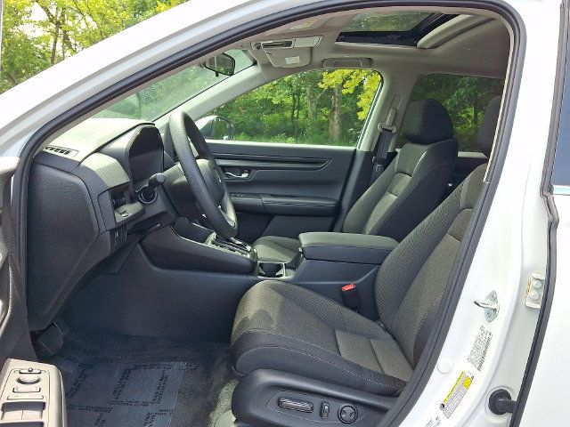 Used 2025 Honda CR-V EX image 13
