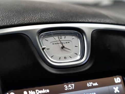 Used 2021 Chrysler 300 Touring L RWD image 20