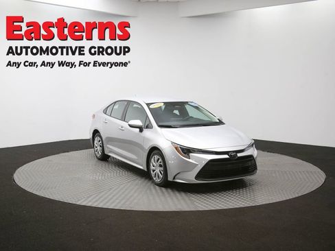 Used 2023 Toyota Corolla LE image 46