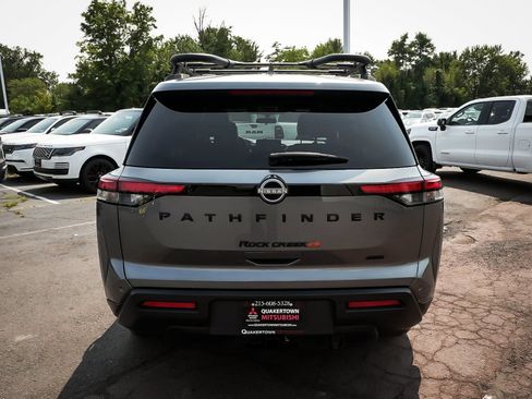 Used 2024 Nissan Pathfinder Rock Creek AWD/4WD image 5