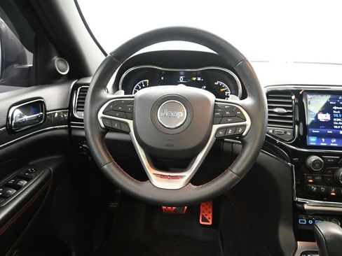 Used 2019 Jeep Grand Cherokee Trailhawk w/ Trailhawk Luxury Group AWD/4WD image 31