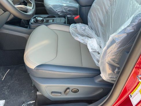 New 2026 Ford Maverick Lariat AWD/4WD image 11