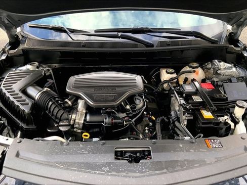 Used 2025 Cadillac XT6 Sport AWD/4WD image 9
