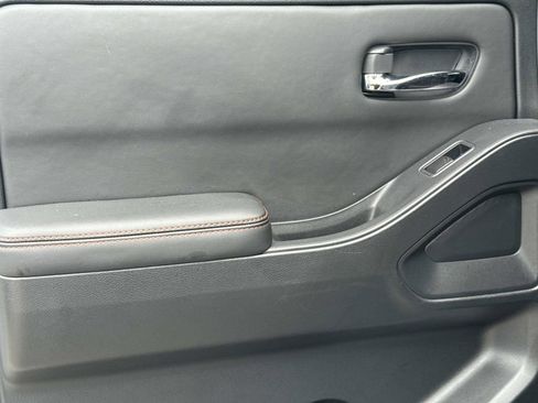 Used 2024 Nissan Frontier Pro-X w/ Pro Convenience Package image 12