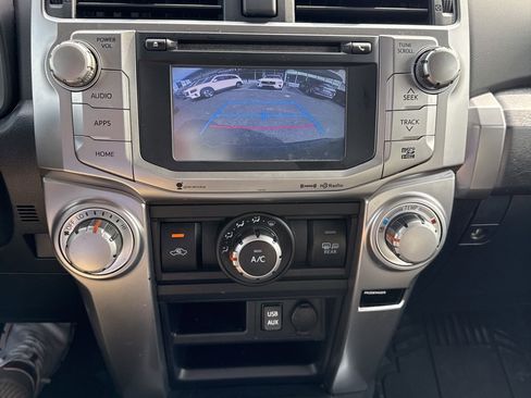 Used 2016 Toyota 4Runner SR5 Premium image 12