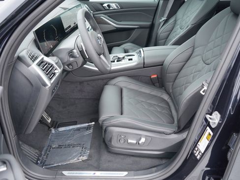 Used 2026 BMW X5 xDrive40i w/ M Sport Package image 10