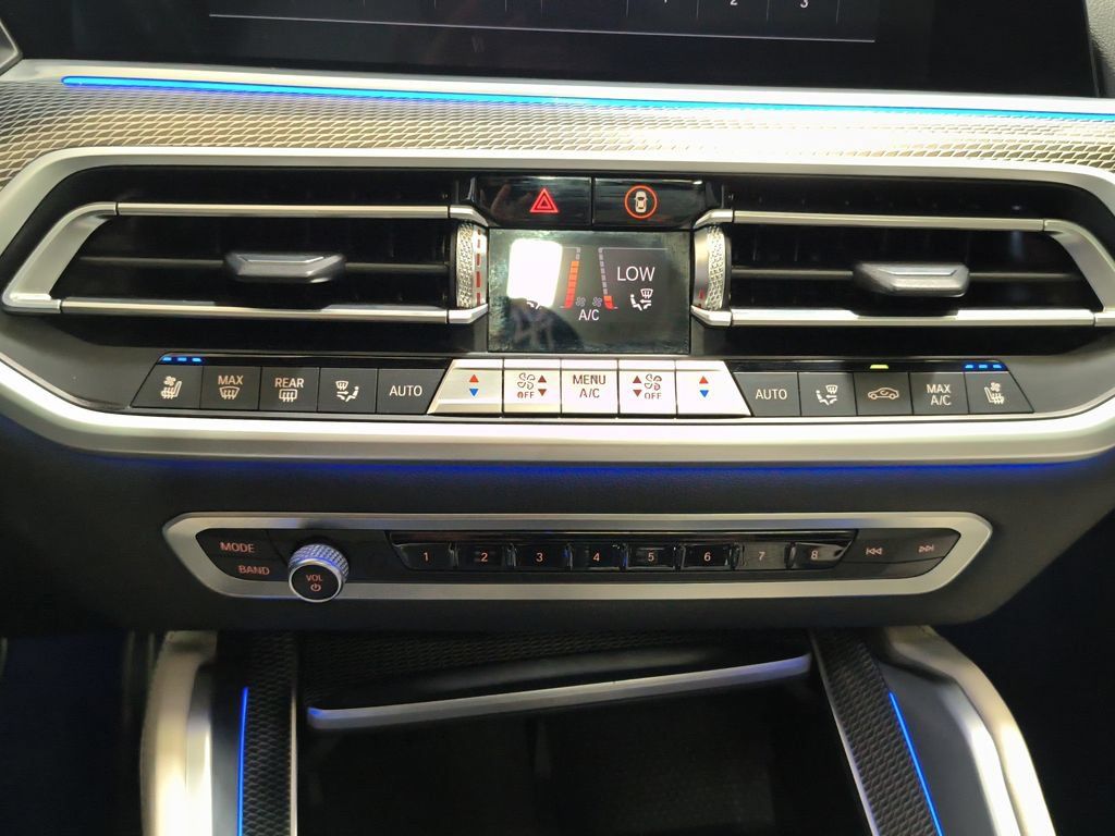 Used 2021 BMW X6 M50i AWD/4WD image 7