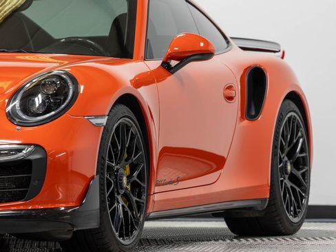 Used 2016 Porsche 911 Turbo S AWD/4WD image 11