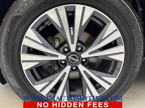 Used 2023 Nissan Rogue SV AWD/4WD image 9