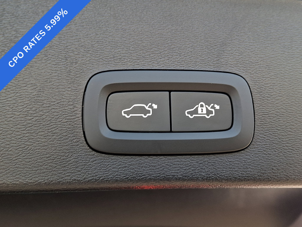 Used 2023 Volvo XC40 B5 Ultimate w/ Protection Package Premier AWD/4WD image 29