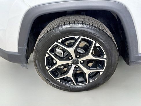 Used 2025 Jeep Compass Limited AWD/4WD image 28