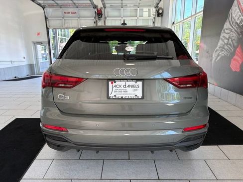 Used 2023 Audi Q3 2.0T Premium w/ Convenience Package AWD/4WD image 4