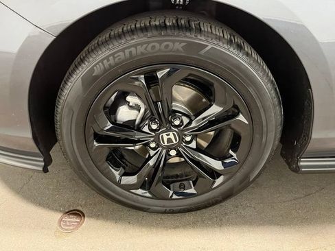 Used 2025 Honda Accord SE image 28