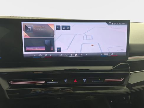 Used 2026 BMW 530i xDrive 530i xDrive w/ Premium Package image 23