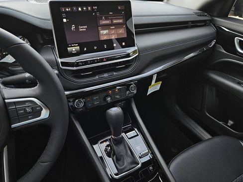 New 2026 Jeep Compass Latitude AWD/4WD image 16