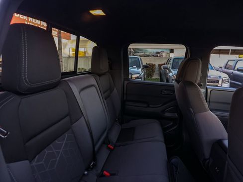 New 2026 Nissan Frontier SV w/ Tow Package image 17